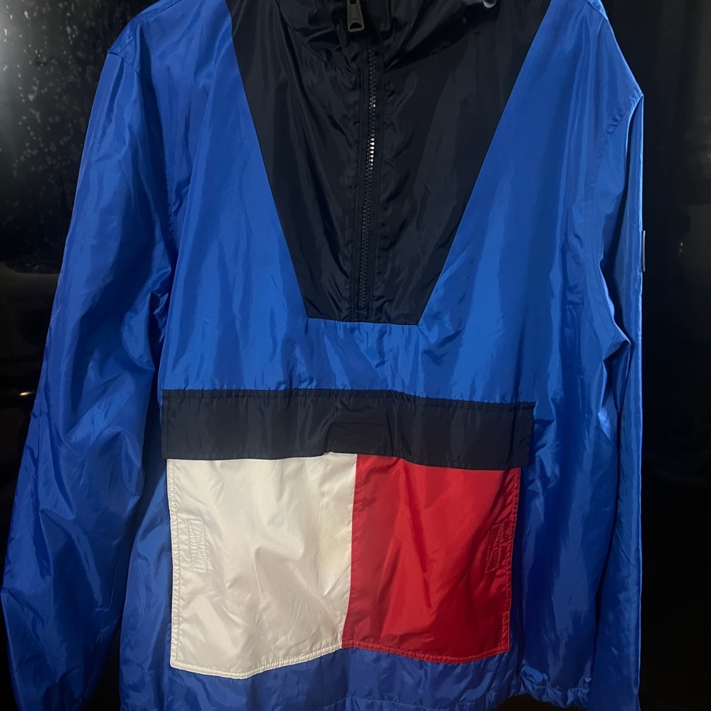 TOMMY HILFIGER FLEECE LINED WINDBREAKER!